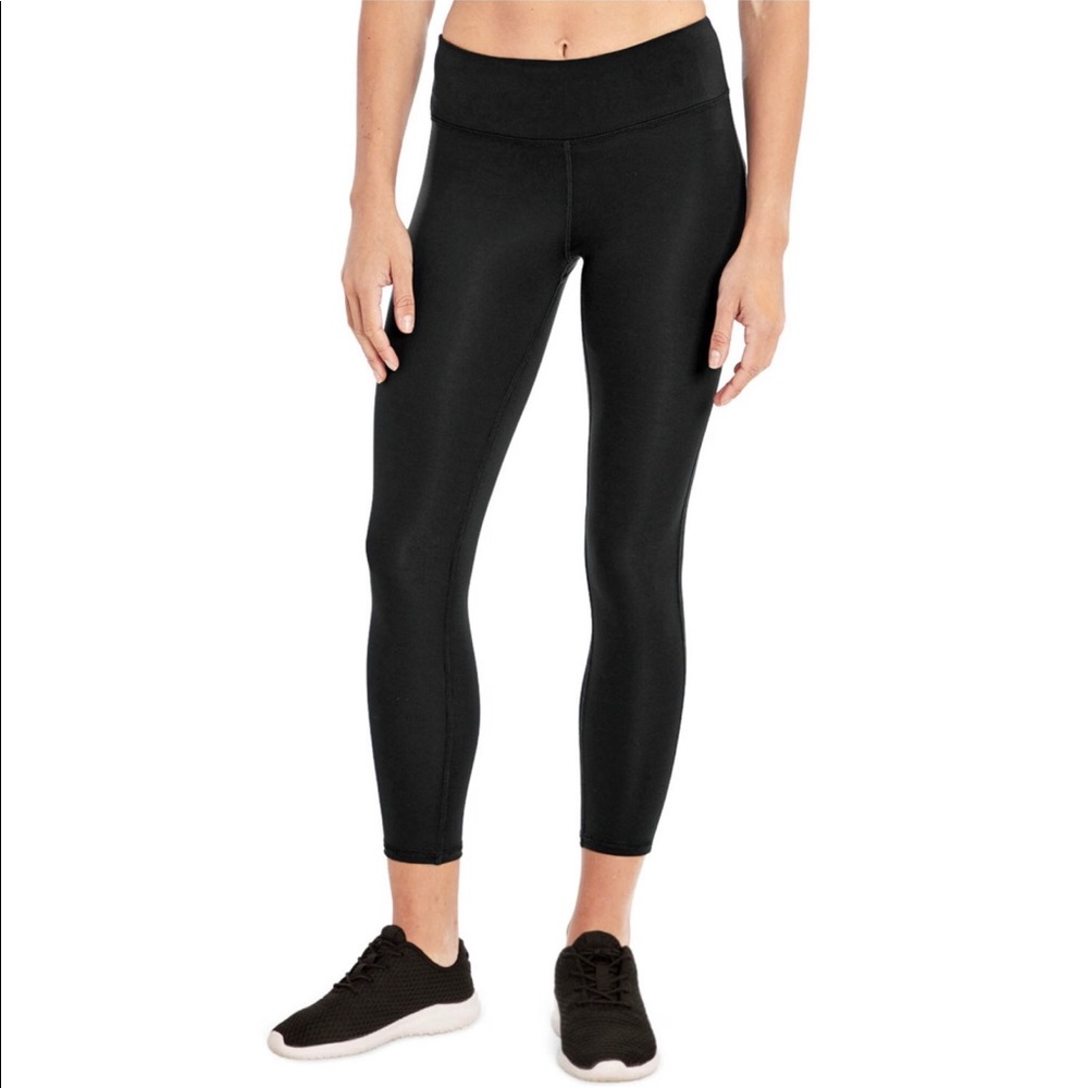 Marika Performance Sport Capri Yoga Pants